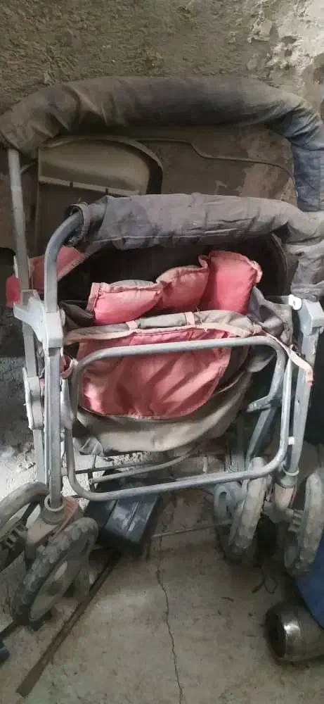 کالسکه بچه تمیز|کالسکه و لوازم جانبی|برازجان, |دیوار