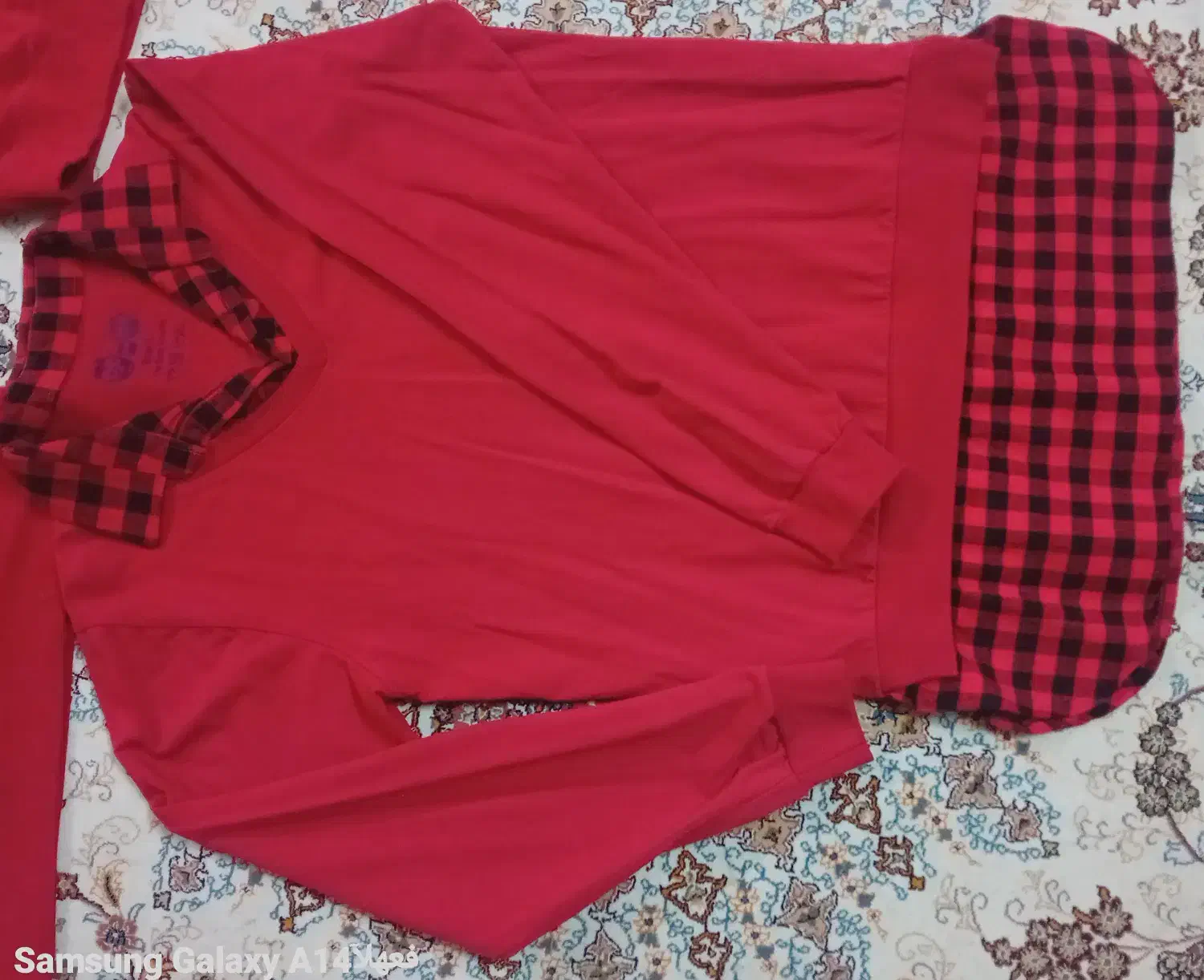 لباس یلدایی|لباس|قم, باجک سه|دیوار