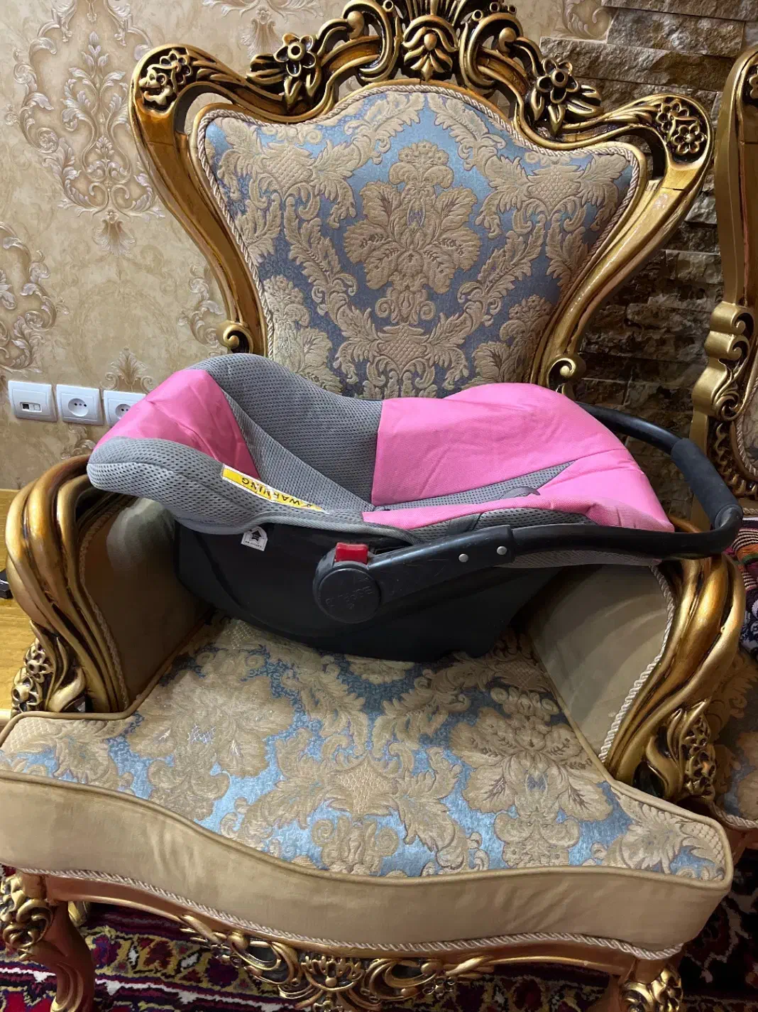 کریر نو|کالسکه و لوازم جانبی|خسروشاه, |دیوار