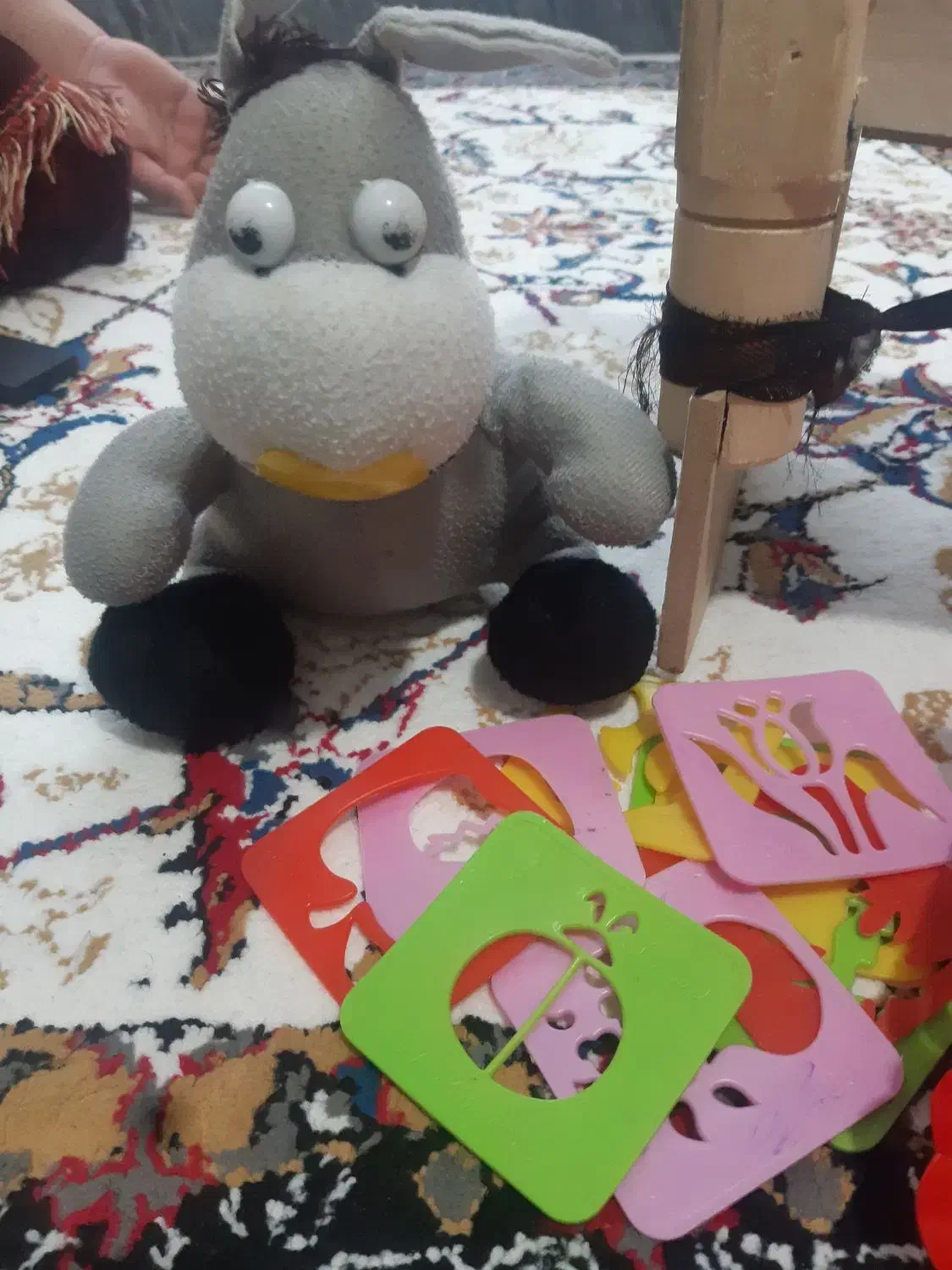 اسباب بازی وبیشکه|اسباب‌بازی بچه|مریوان, |دیوار