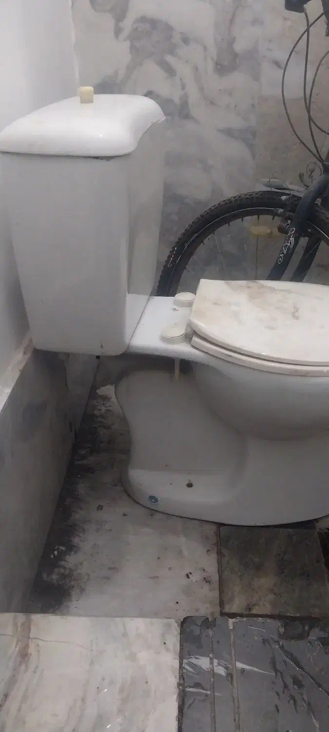 توالت فرنگی|لوازم سرویس بهداشتی|خمینیشهر, |دیوار