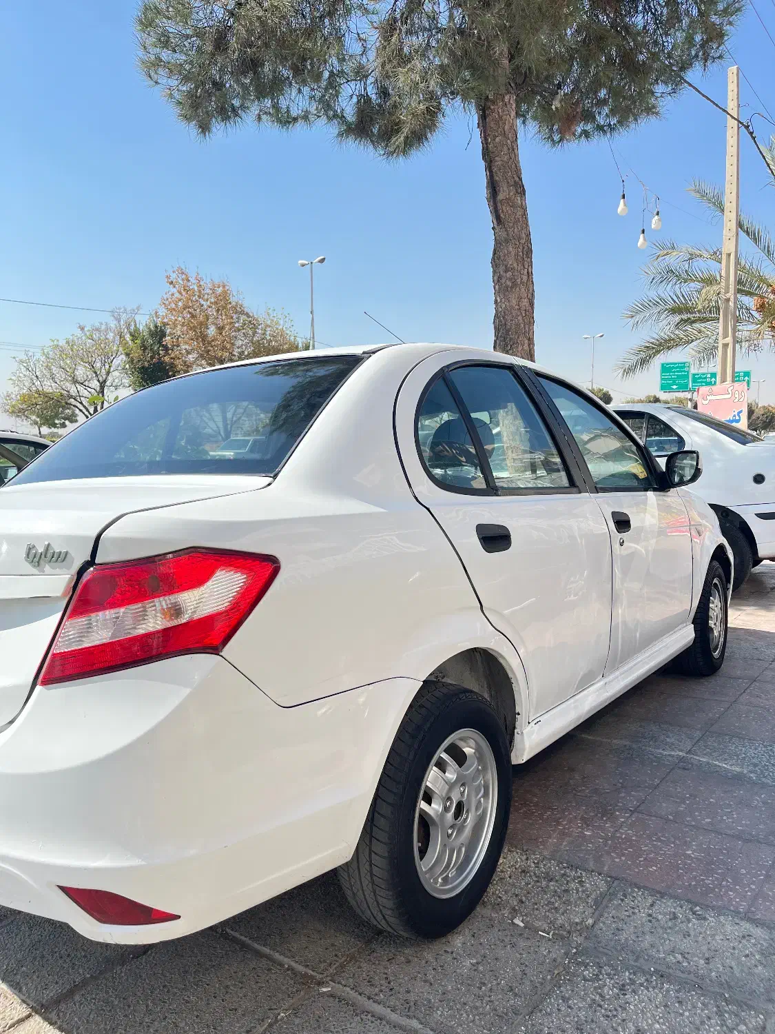 ساینا مدل ۹۷|خودرو سواری و وانت|شیراز, شهرک ولیعصر|دیوار