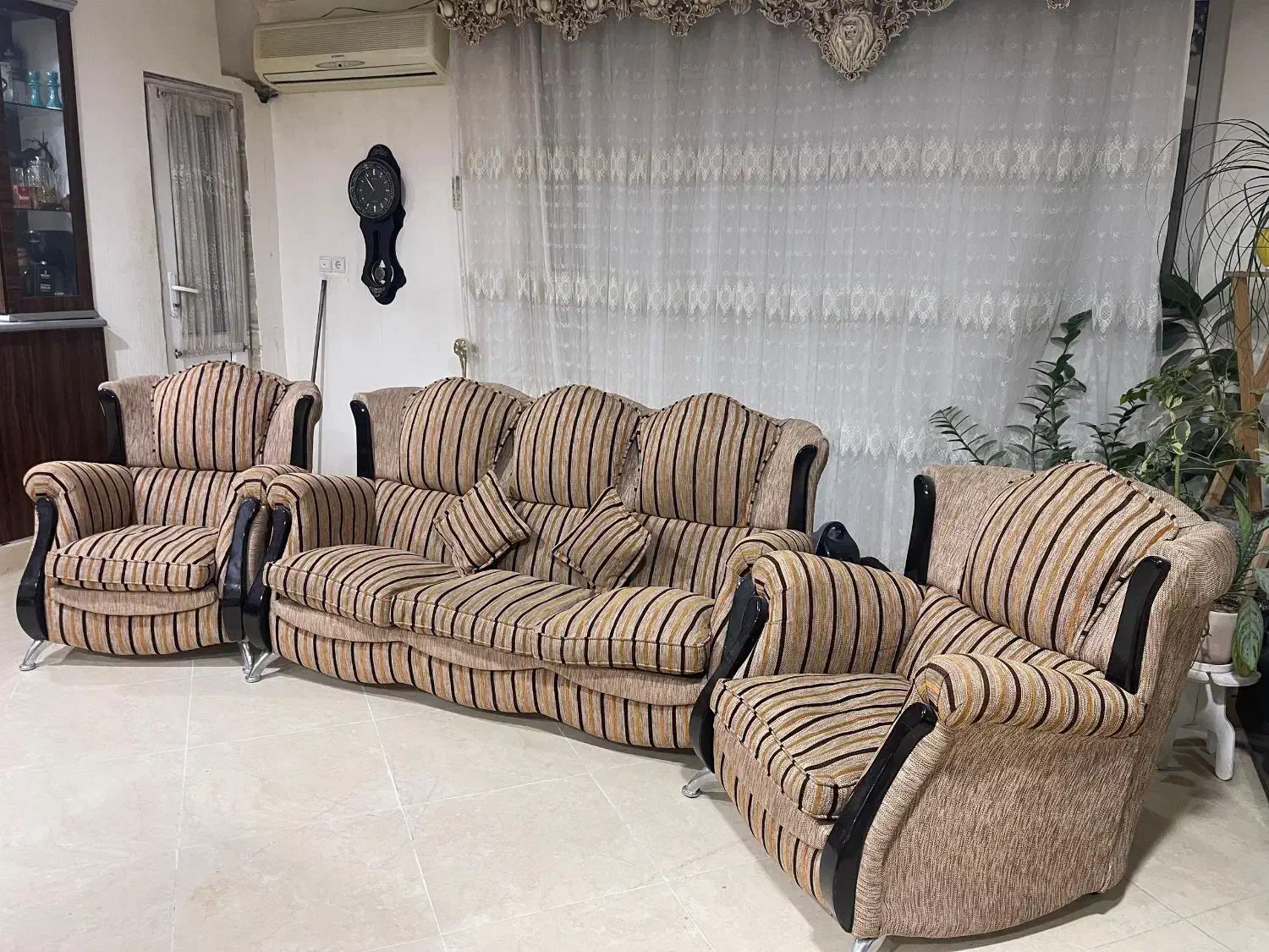 مبل راحتی ۷نفره|مبلمان خانگی و میز عسلی|بوشهر, |دیوار