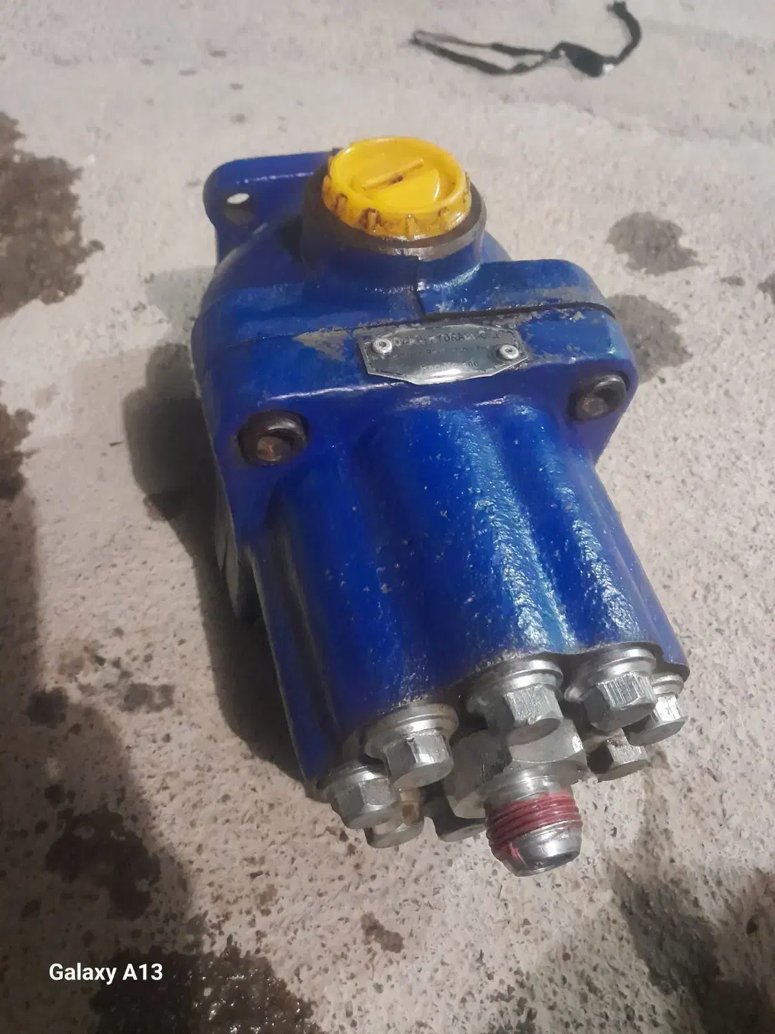 پمپ 9پستان|ماشین‌آلات صنعتی|لردگان, |دیوار