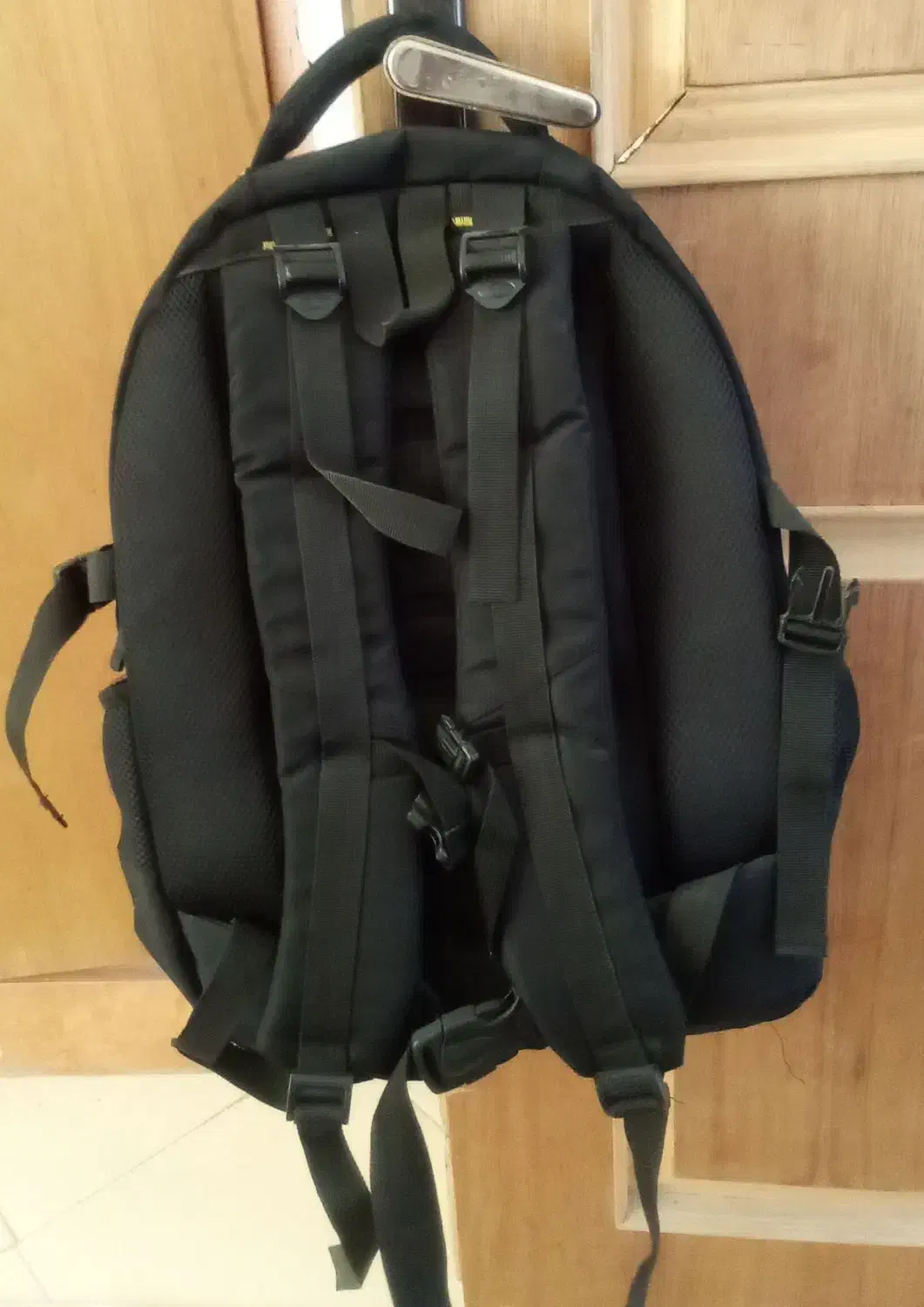 کوله کوهنوردی|کیف، کفش، کمربند|شیروان (خراسان), |دیوار