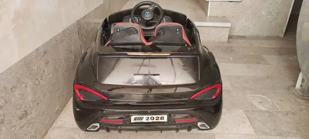 ماشین شارژی در حد نو|اسباببازی|شاهینشهر, عطار|دیوار