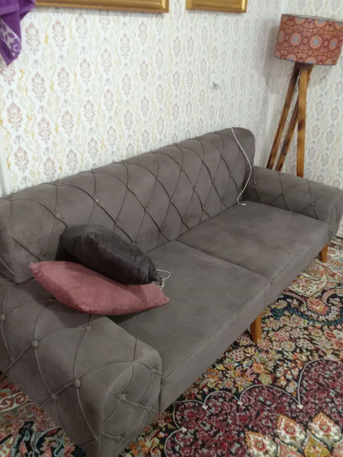 مبلمان خانگی|مبلمان خانگی و میز عسلی|صحنه, |دیوار