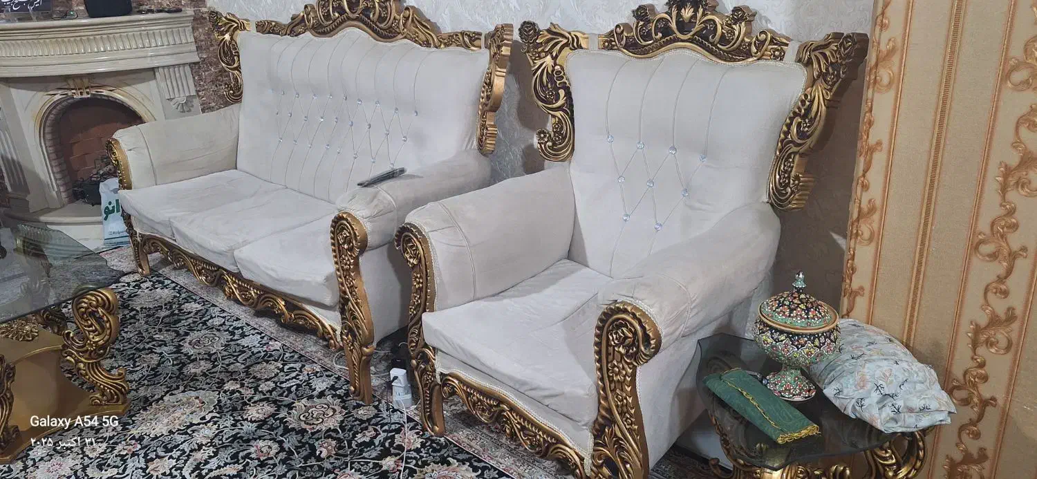 مبل استیل و۳عدد عسلی وتمیز پذیرایی|مبلمان خانگی و میز عسلی|قدس, شهرقدس|دیوار