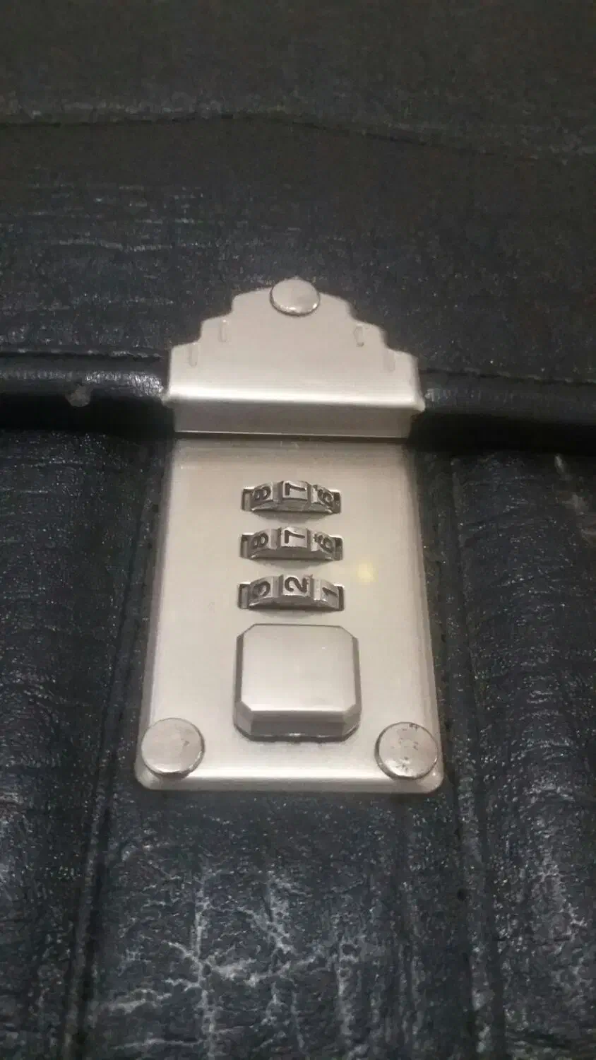 کیف مدارک|کیف، کفش، کمربند|بجنورد, |دیوار