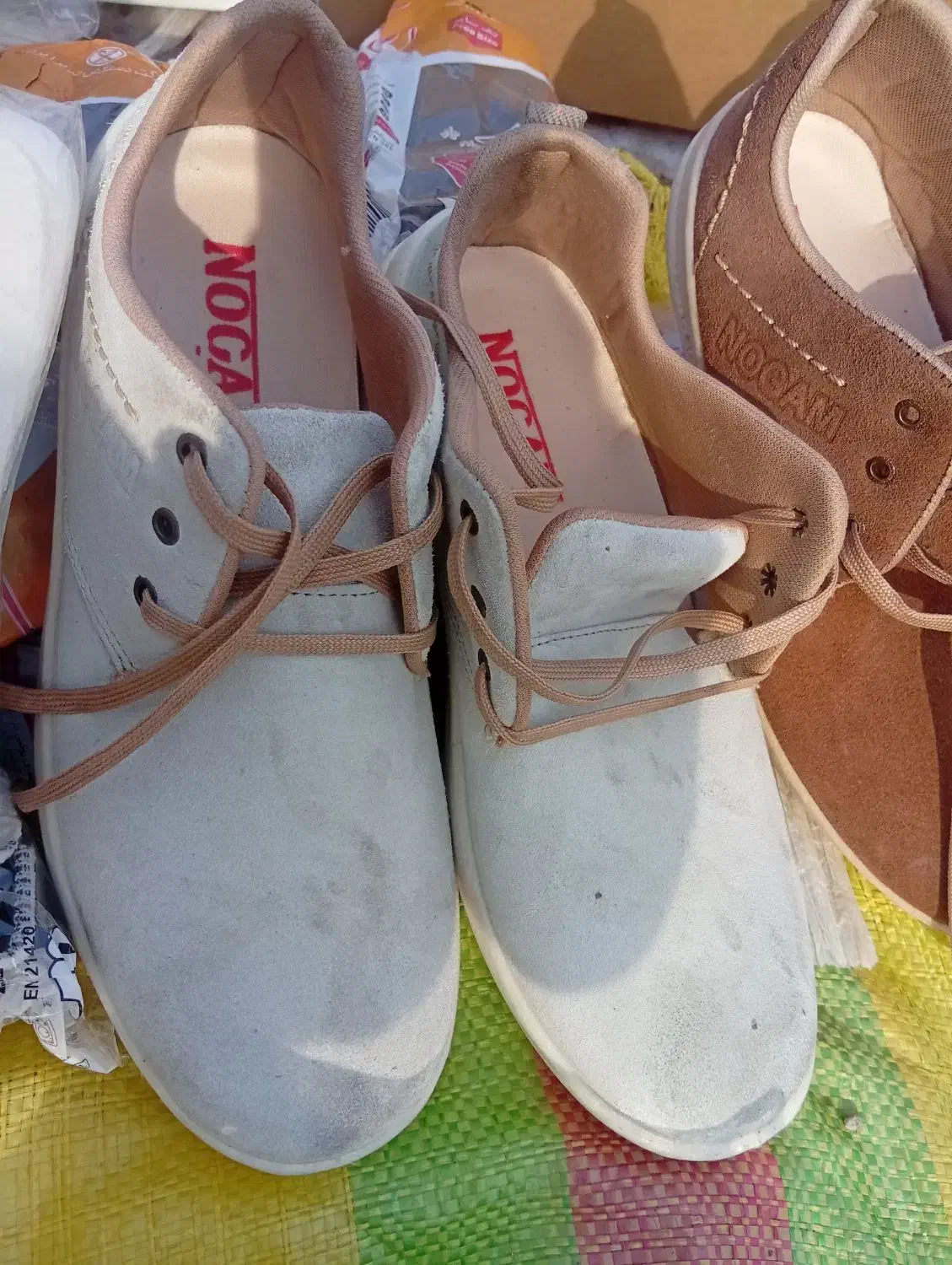 کفش|کیف، کفش، کمربند|خسروشاه, |دیوار