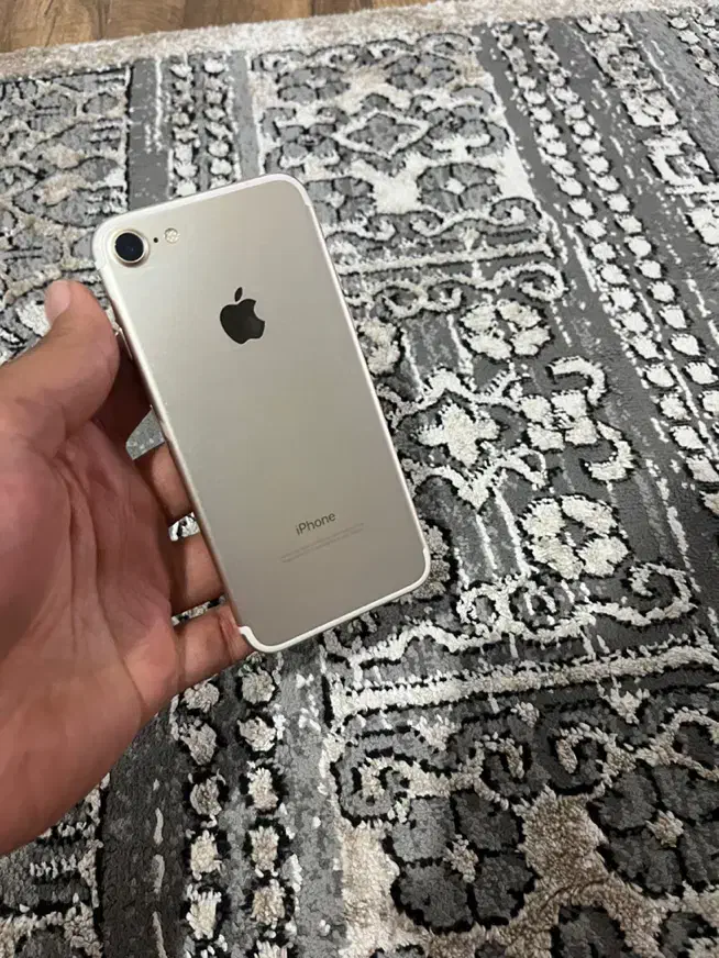 ایفون ۷ //۱۲۸ گیگ //iphone 7 lla گلد|موبایل|اصفهان, برازنده|دیوار