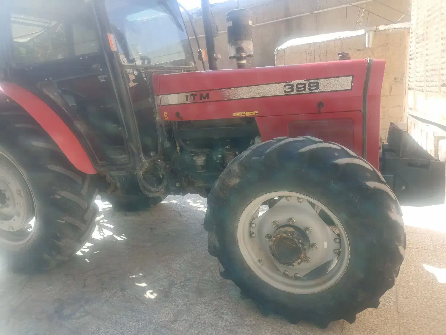 تراکتور۳۹۹کابین دار|خودرو سنگین|خرمآباد, |دیوار