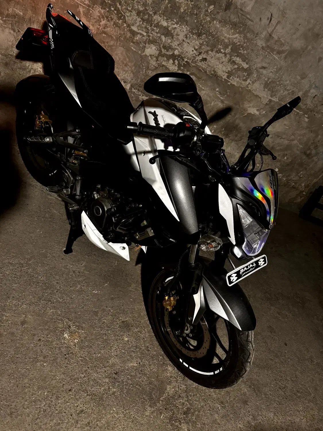 ns 200 مدل ۹۷ تمیز|موتورسیکلت|تهران, تولید دارو|دیوار