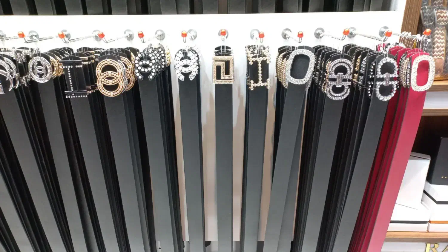 استخدام خانم جهت کار تولید کمربند (پاره وقت|استخدام صنعتی، فنی، مهندسی|قرچک, مهدیه|دیوار