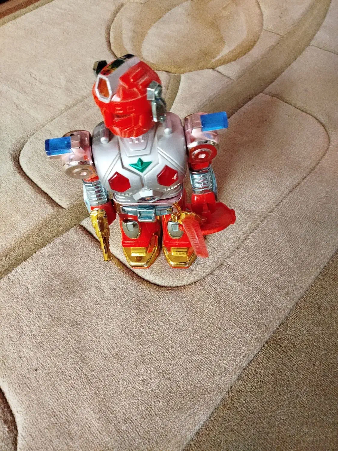 رباط آهنی|اسباب‌‌بازی|تبریز, |دیوار