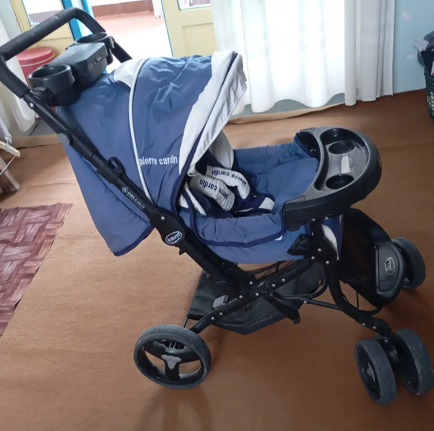 یک عددکالسکه بچه شماره تماس|کالسکه و لوازم جانبی|لاران, |دیوار