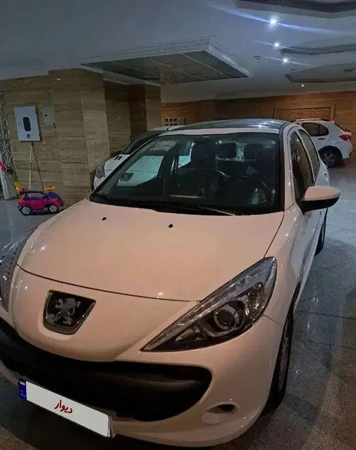 ۲۰۷ مدل ۱۴۰۲ پاناروما|خودرو سواری و وانت|بیرجند, |دیوار