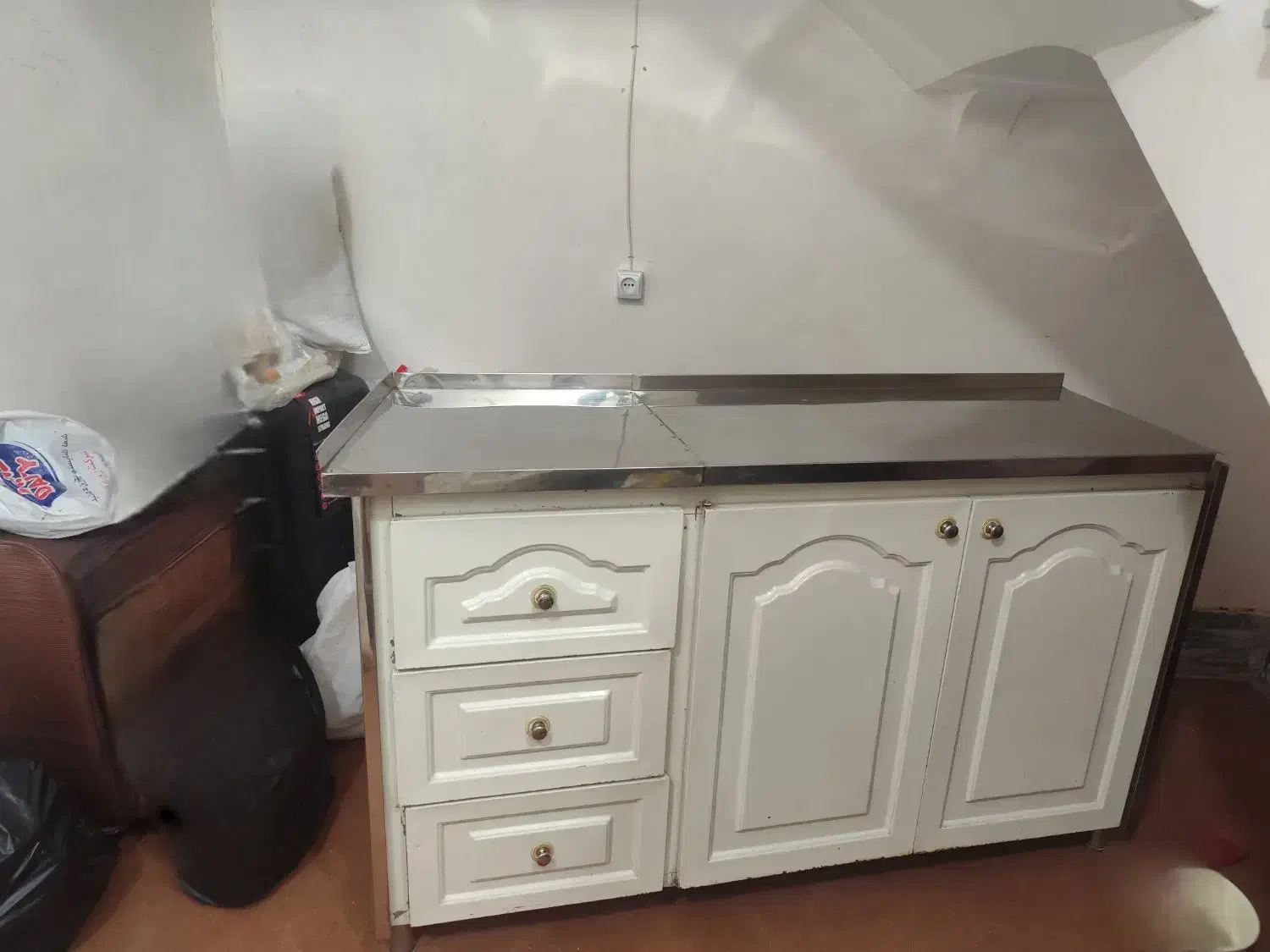 نظم دهنده|کتابخانه، شلف، قفسه‌های دیواری|بروجرد, |دیوار