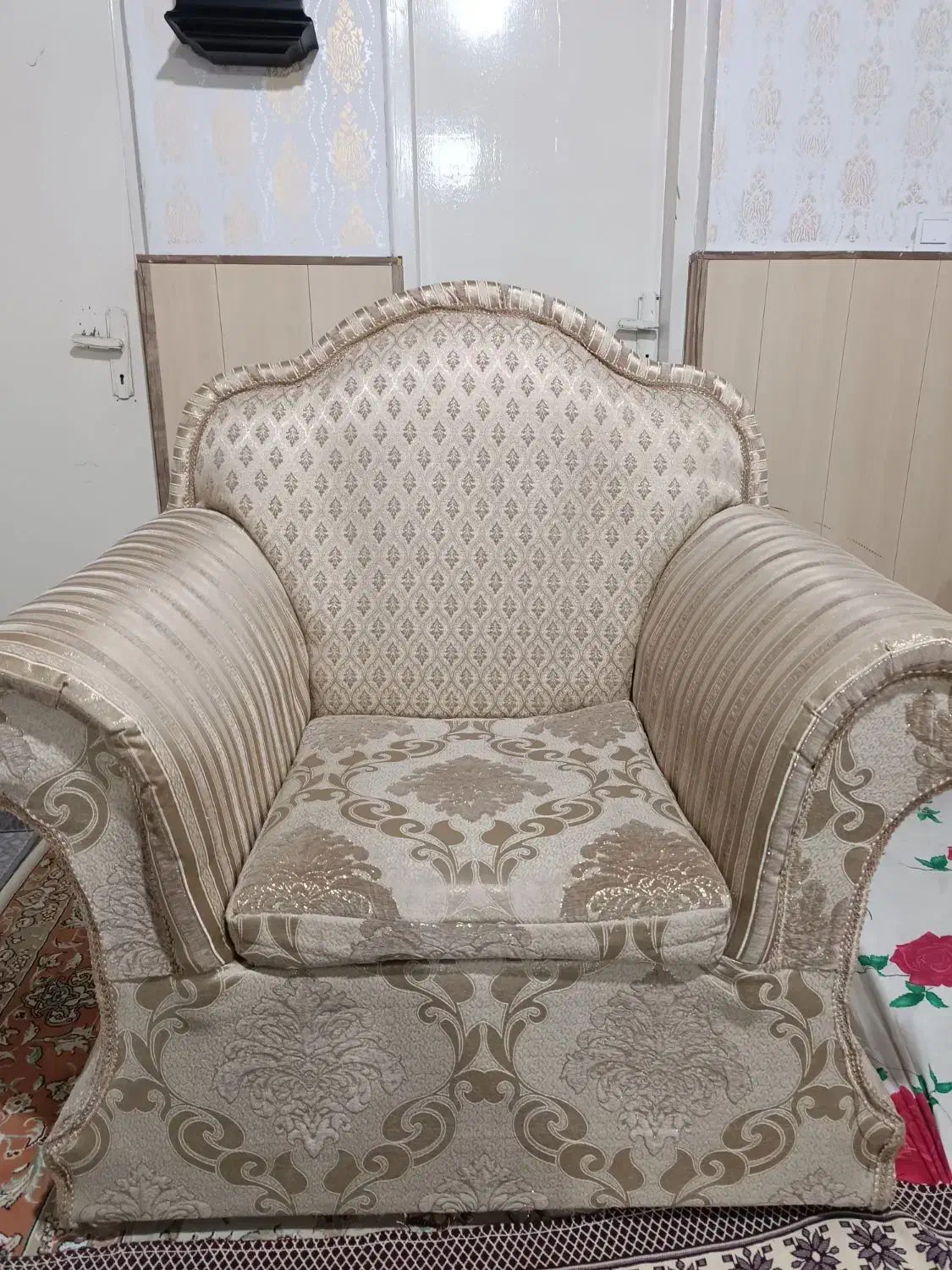 مبل هفت نفر در حد نو|مبلمان خانگی و میز عسلی|آستارا, |دیوار