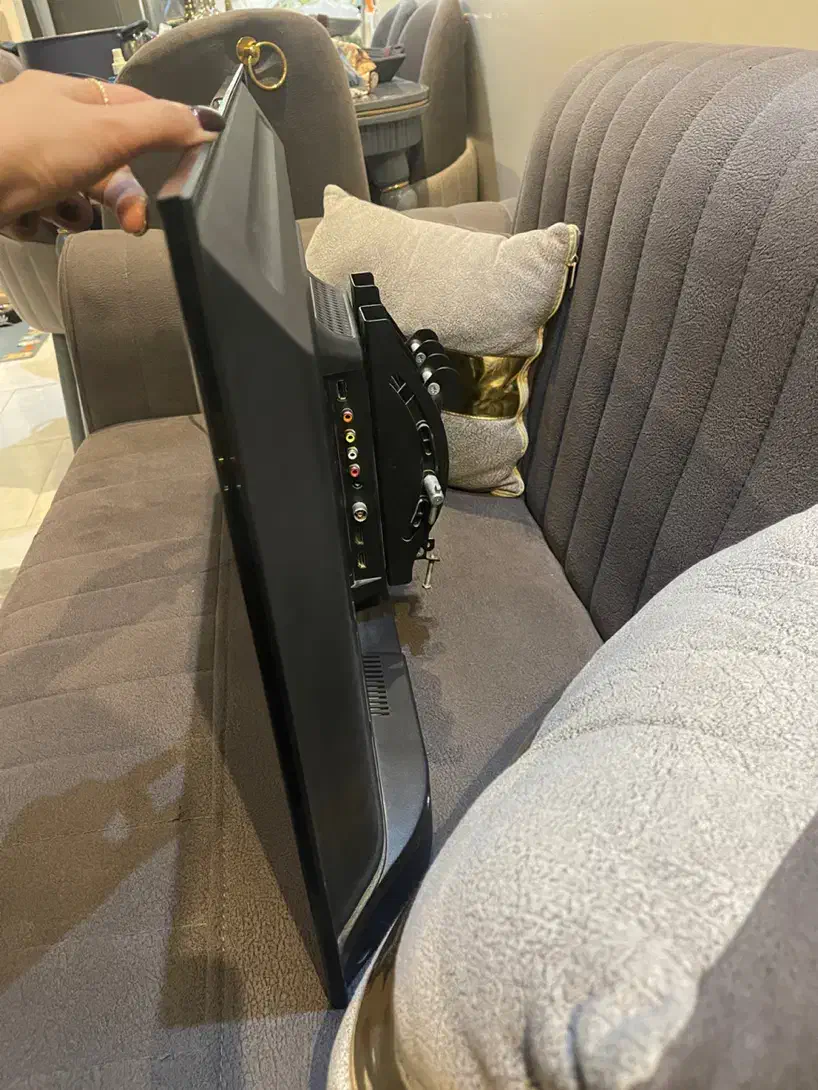 تلویزیون ال ای دی مجیک ۳۲ اینچ|تلویزیون و پروژکتور|تهران, هاشمی|دیوار