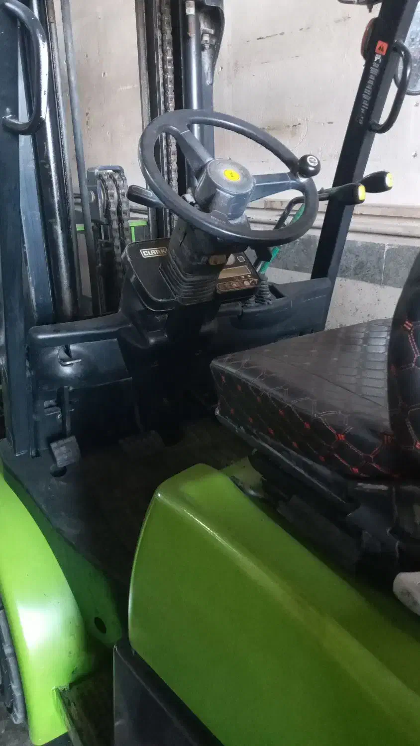 لیفتراک۳تن سپاهان،دکل۳کشوکانتینرو|خودرو سنگین|ساوه, |دیوار