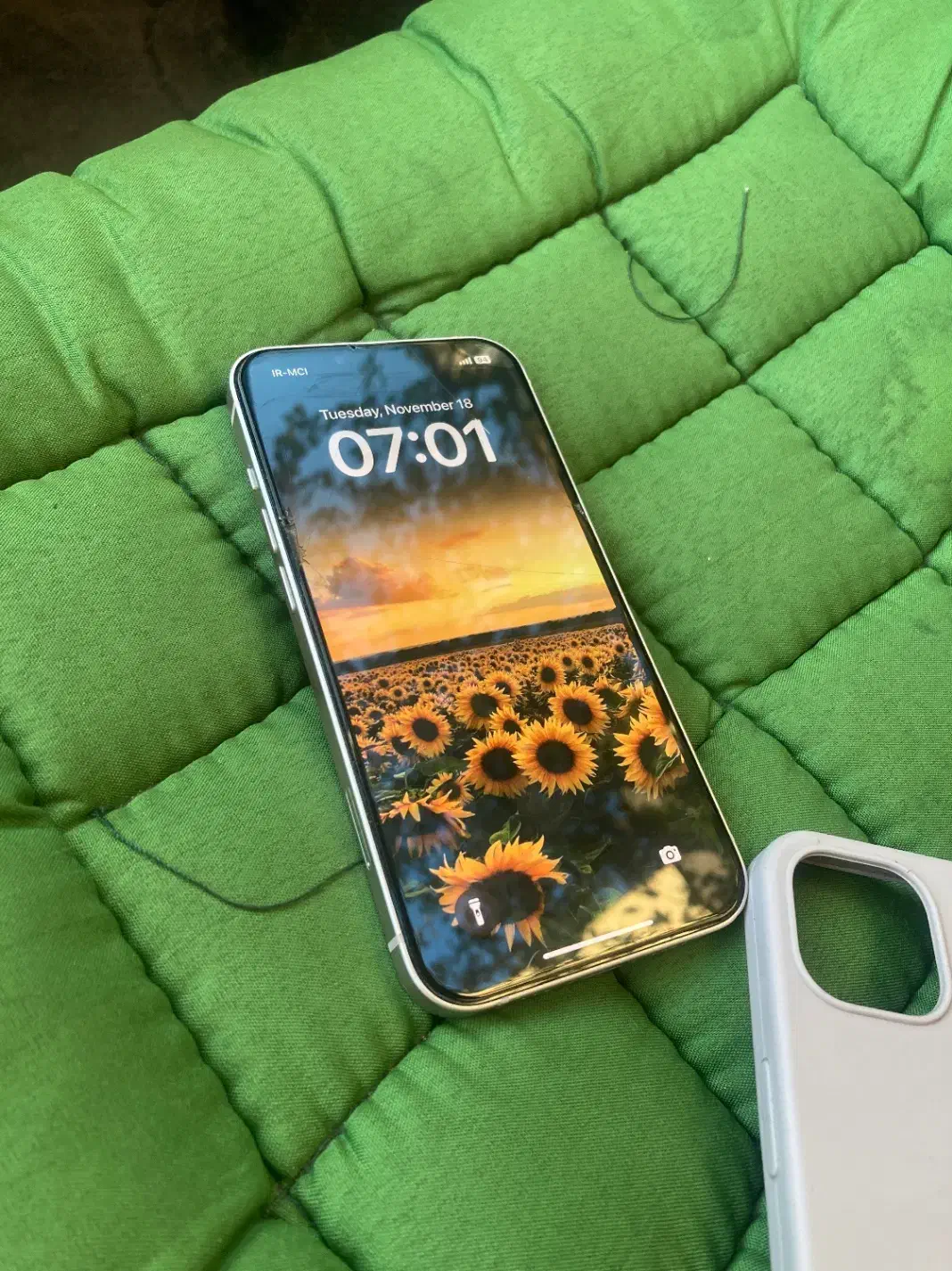 آیفون ۱۳ نرمال ۲۵۶|موبایل|شیراز, کاراندیش|دیوار