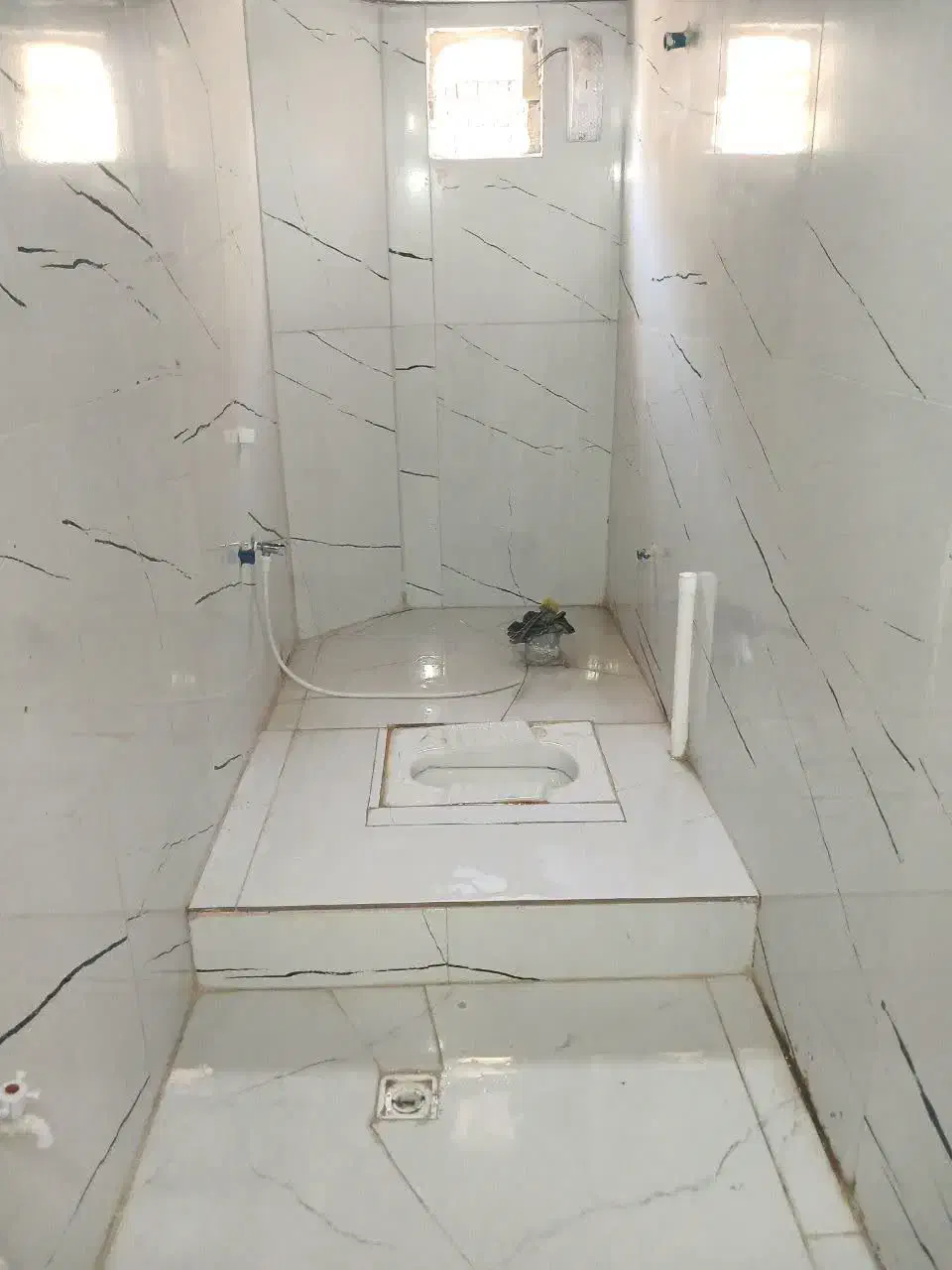 اجاره طبقه دوم دوخوابه|اجارهٔ آپارتمان|خمینی‌شهر, |دیوار