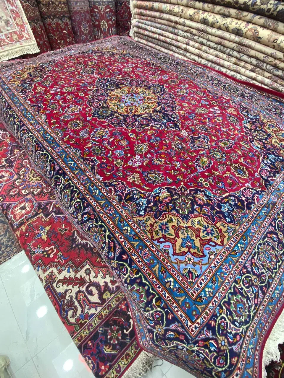 جفت ۹ متری اقساط ۸ ماهه|فرش|میانه, |دیوار