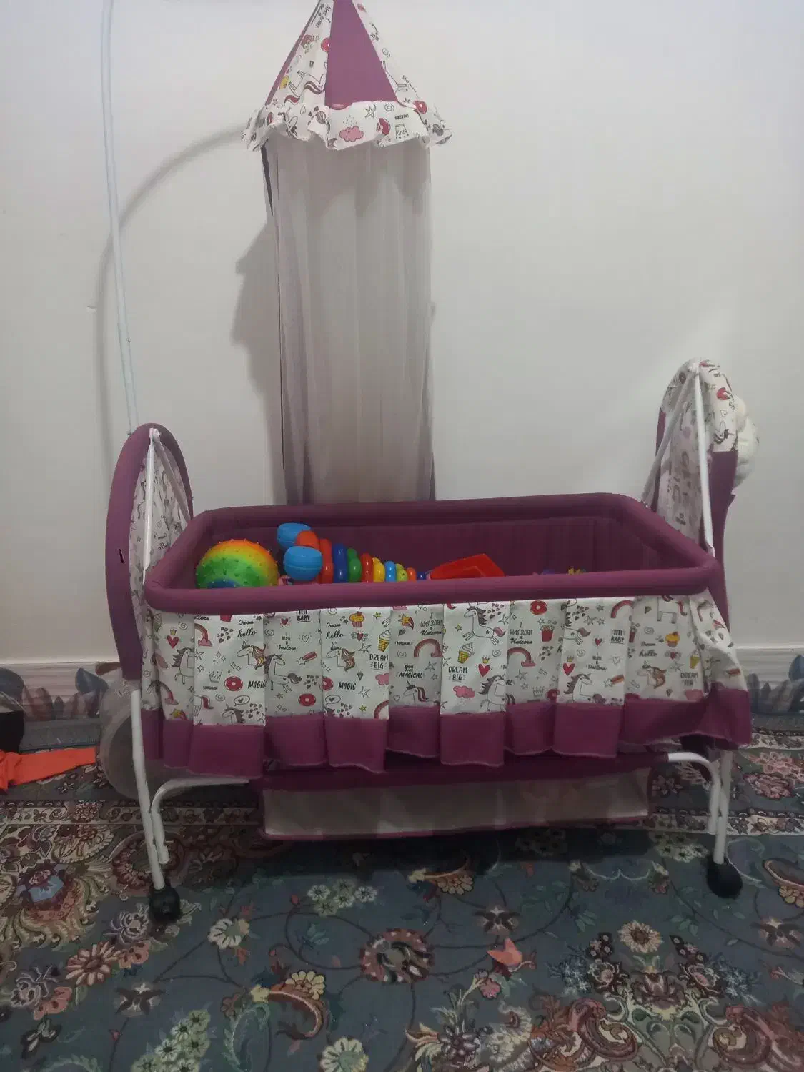 گهواره|تخت و صندلی بچه|خرمدره, |دیوار