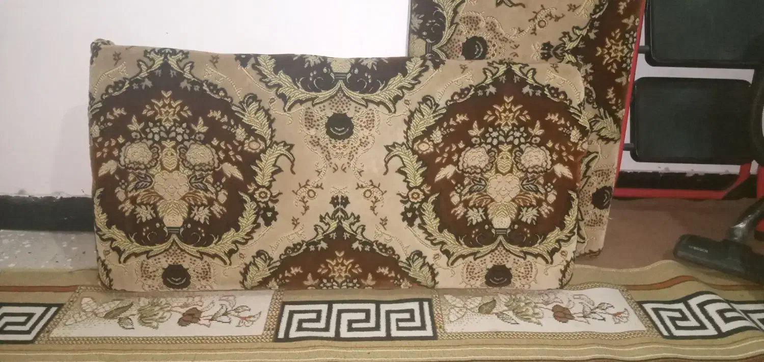 پشتی|پشتی|اسلامآباد غرب, |دیوار