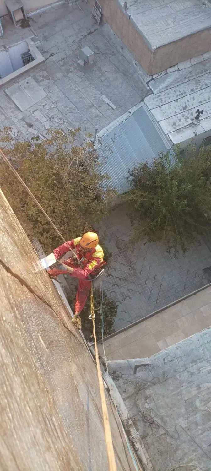 بازسازی و پیچ رولپلاک نمای ساختمان|خدمات پیشه و مهارت|قروه, |دیوار