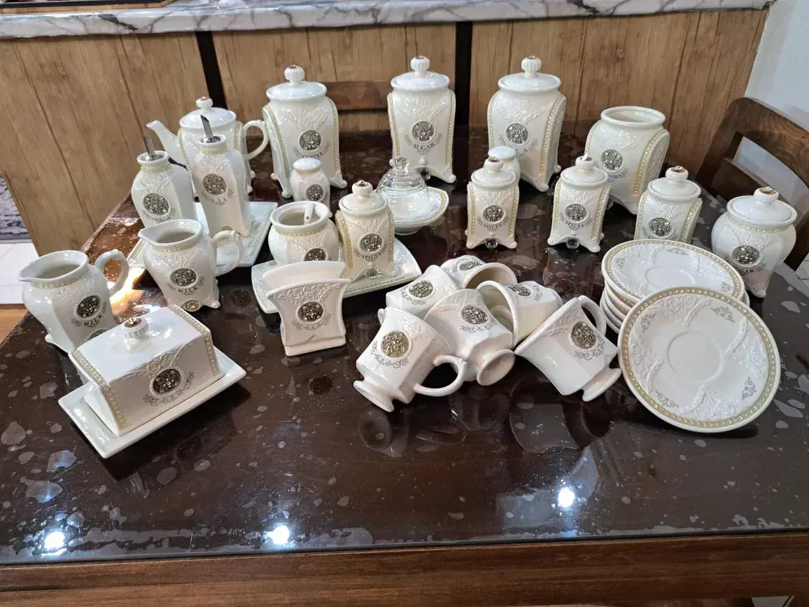 سرویس پا سماوری یا (صبحانه خوری)|ظروف سرو و پذیرایی|رودهن, |دیوار