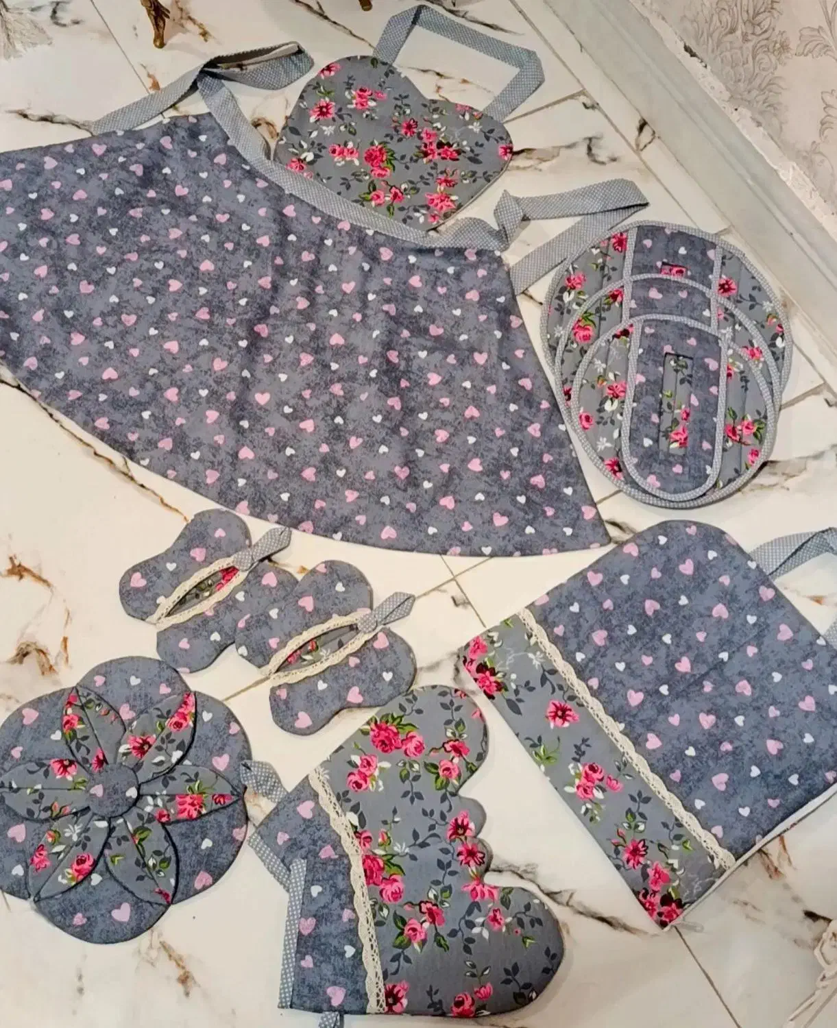 دمکنی چسبی و زیر قابلمه و دستگیره پروانه ترند جدید|سفره، حوله، دستمال آشپزخانه|نقده, |دیوار