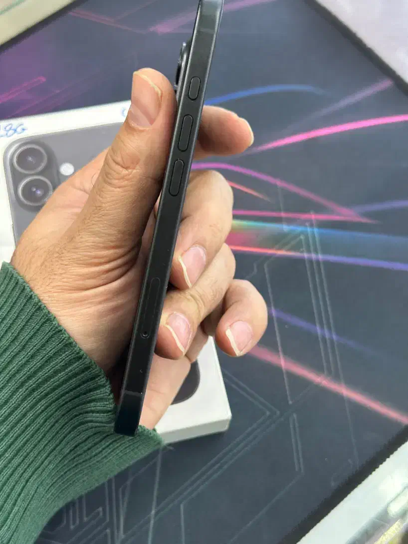 آیفون 16 نرمال|موبایل|همدان, |دیوار