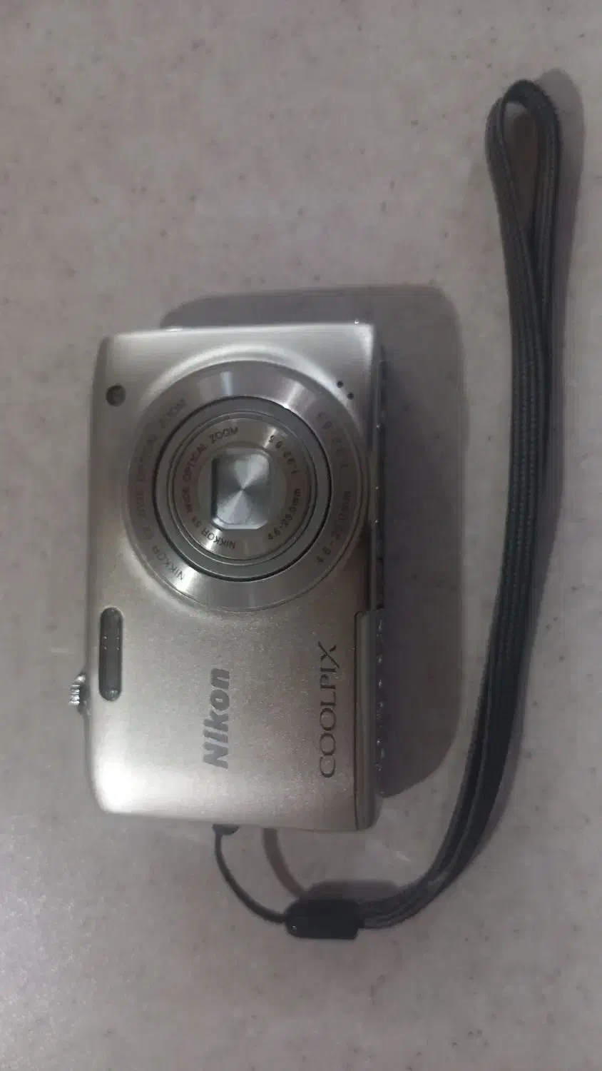 دوربین nikon|دوربین عکاسی و فیلمبرداری|کاشان, شهرک خاتم الانبیا (مسکن ملی کاشان)|دیوار