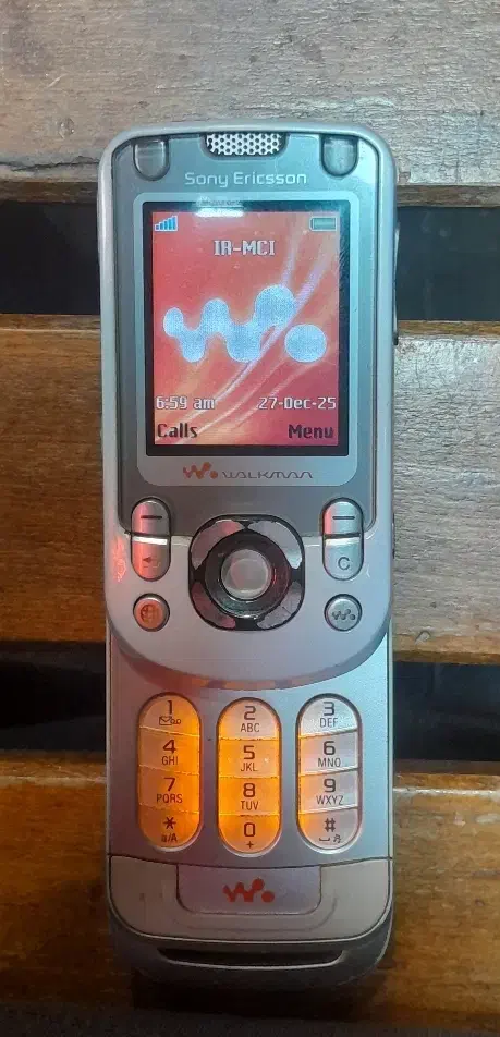 گوشی سونی‌اریکسون w550|موبایل|تهران, دردشت|دیوار