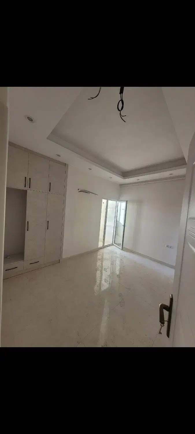 واحد ۸۵متری با پارکینگ اختصاصی/صفر/۴راه گلسار|فروش دفتر کار، اتاق اداری، مطب|رشت, گلسار|دیوار