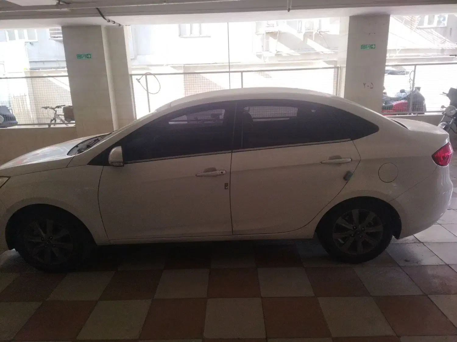 خودرو جک j4|خودرو سواری و وانت|ری, شهادت|دیوار