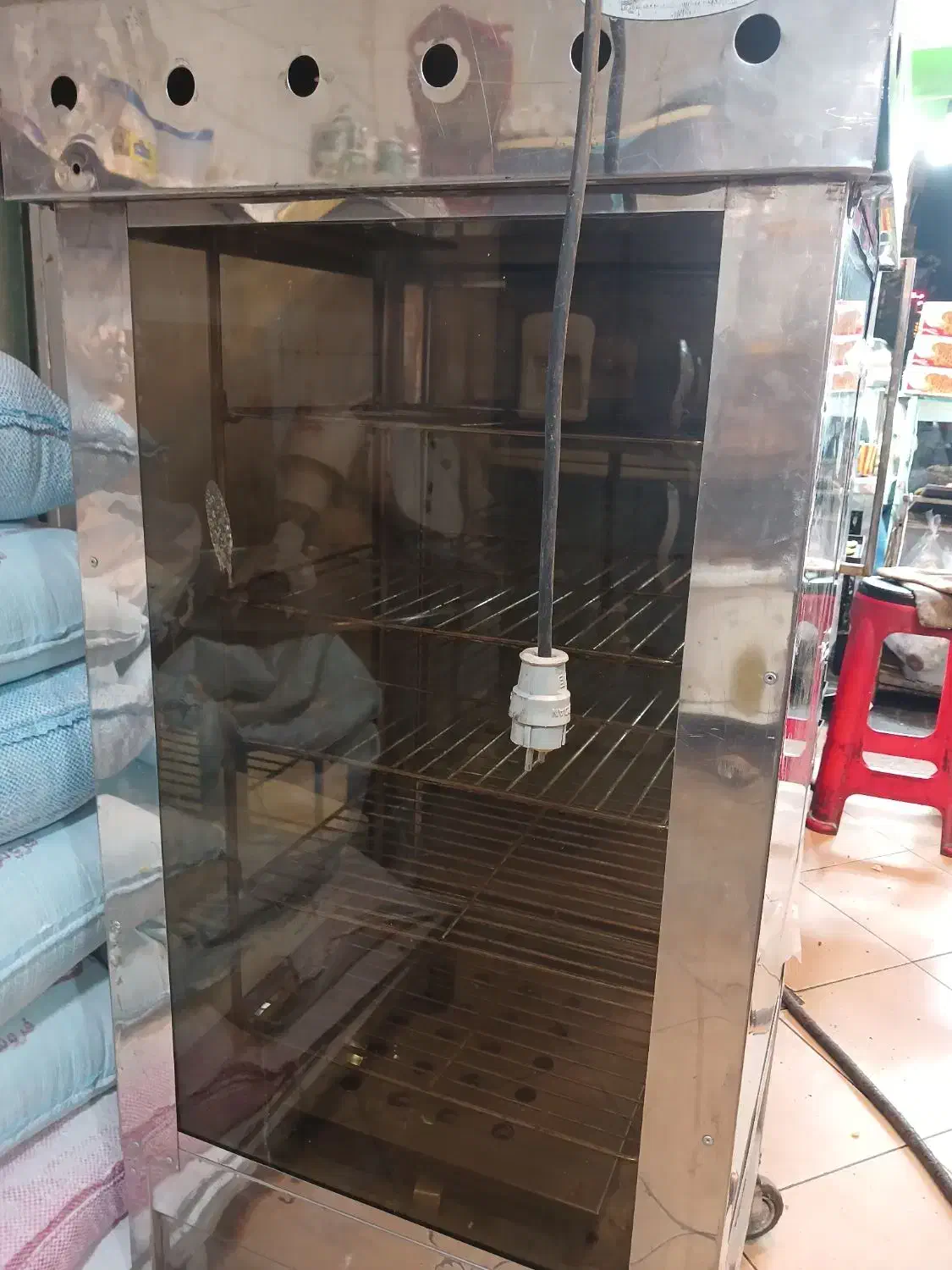 گرم کن پیراشکی سالم ودرحدنو|فروشگاه و مغازه|رشت, چله خانه|دیوار