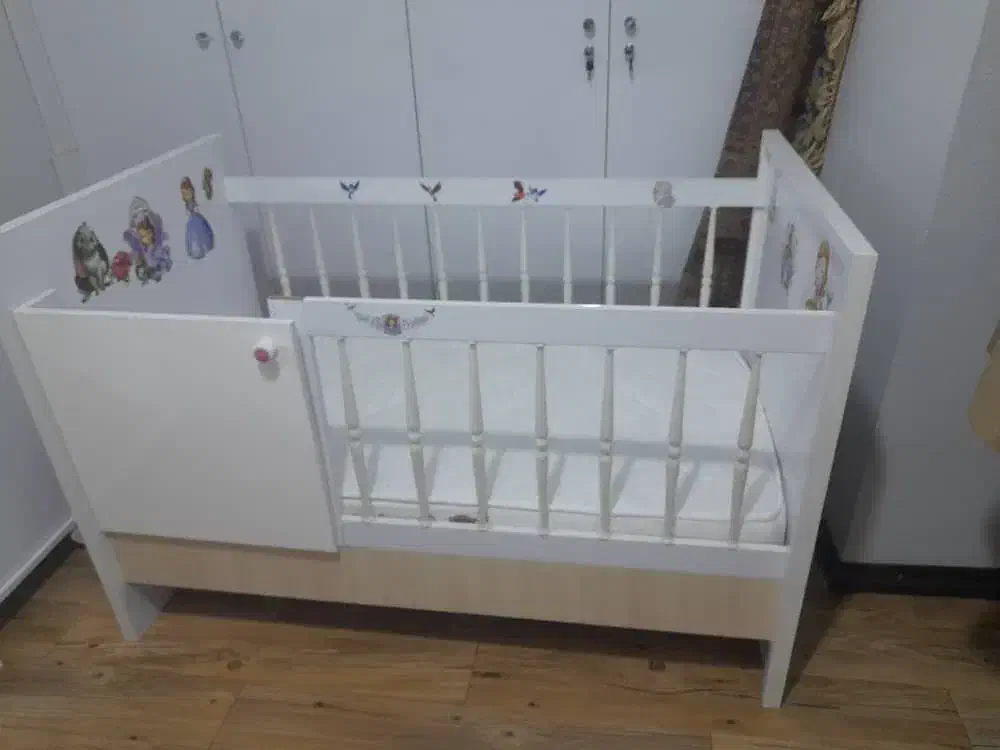 تخت کودک|تخت و سرویس خواب|ایلام, |دیوار