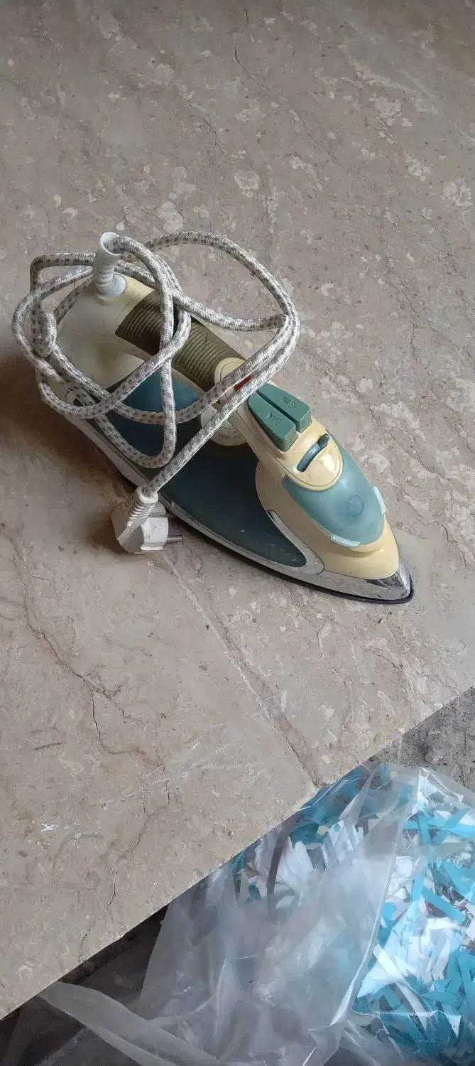 یک عدد بخاری ویکعدد گاز ۵شعله واتو بخار|اجاق گاز و لوازم برقی پخت‌وپز|آستانه اشرفیه, |دیوار