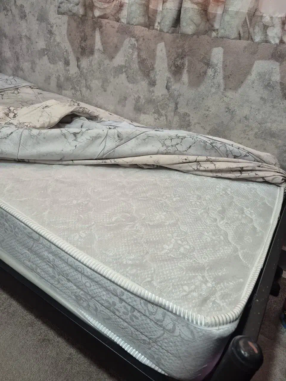 تخت وتشک|تخت و سرویس خواب|شهر ری, حمزهآباد|دیوار