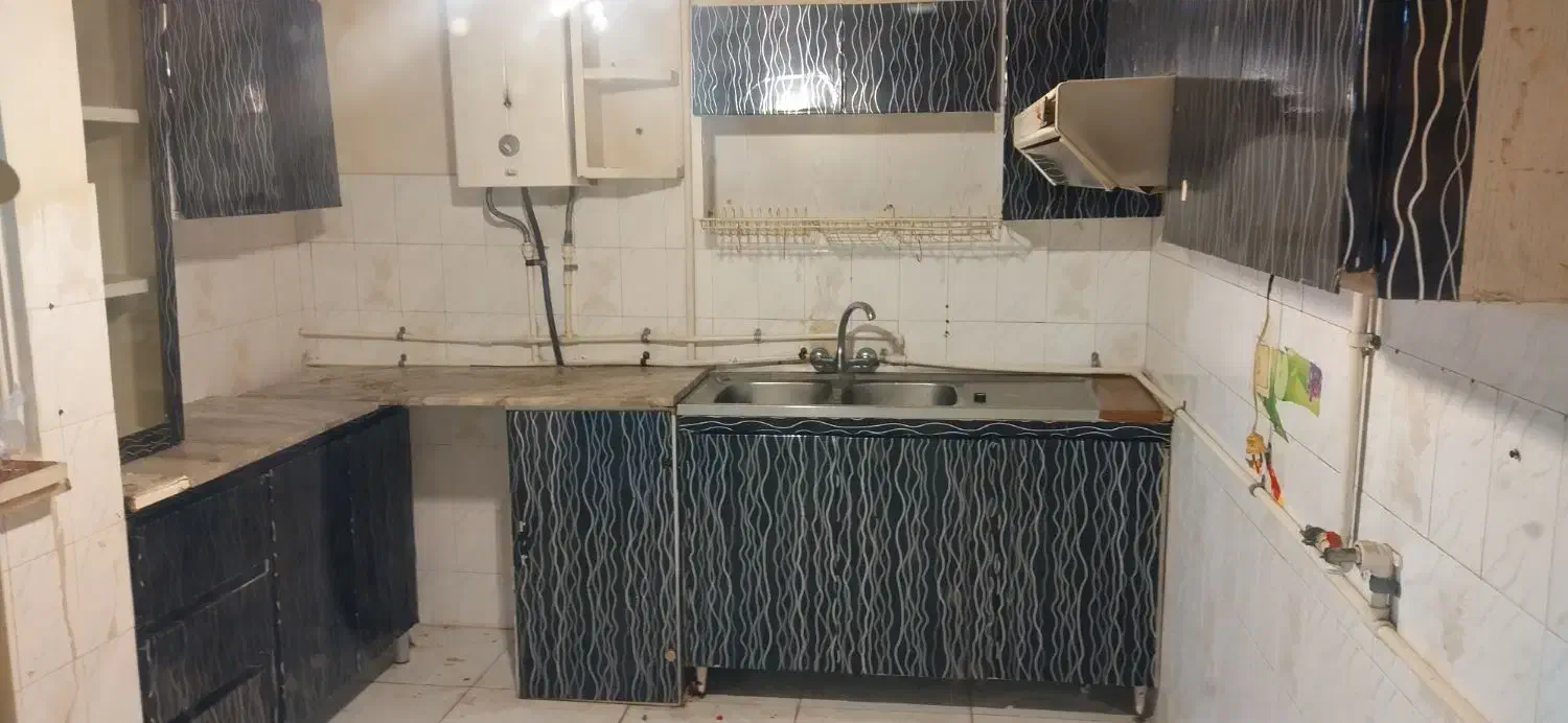 ۶۵ متر  (لطفا آگهی رو بخون بعد تماس بگیر )