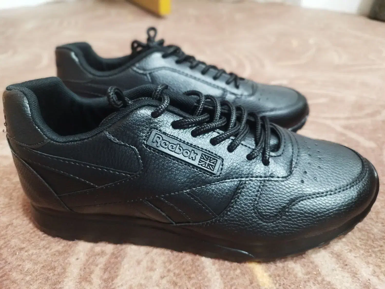 کفش چرمی ریبوک|کیف، کفش، کمربند|تربت جام, شاد|دیوار