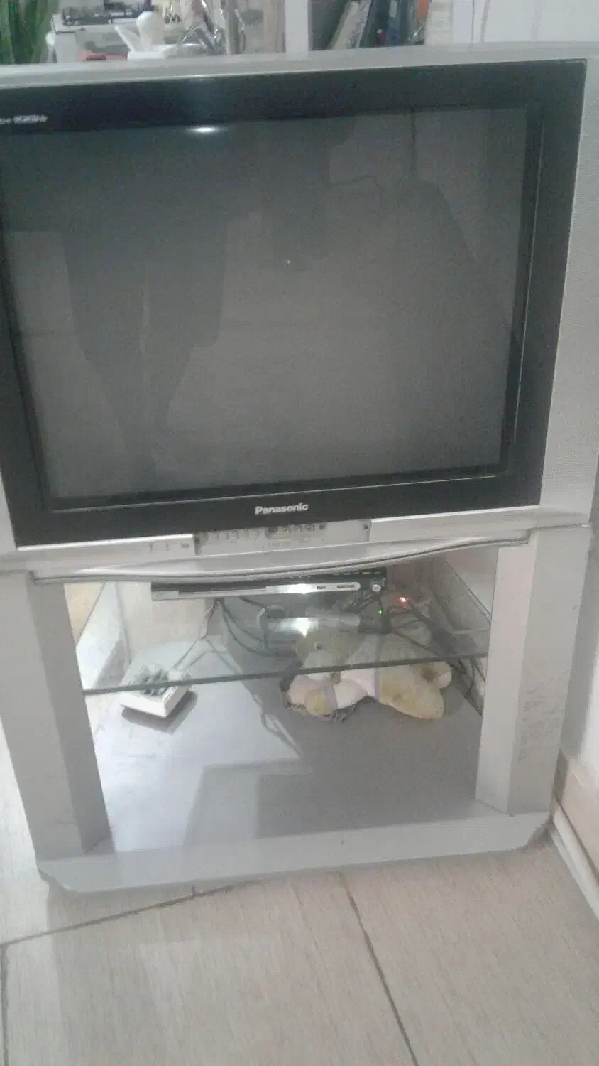 سلام یک عدد تلوزیون ۳۲اینج بامیزش مارک پاناسونیک|تلویزیون و پروژکتور|نیشابور, مازول|دیوار