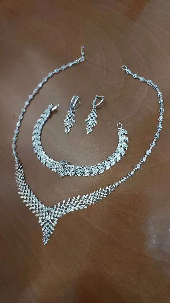 سرویس طلا سفید(کاملا تراش)|جواهرات|دره شهر, |دیوار