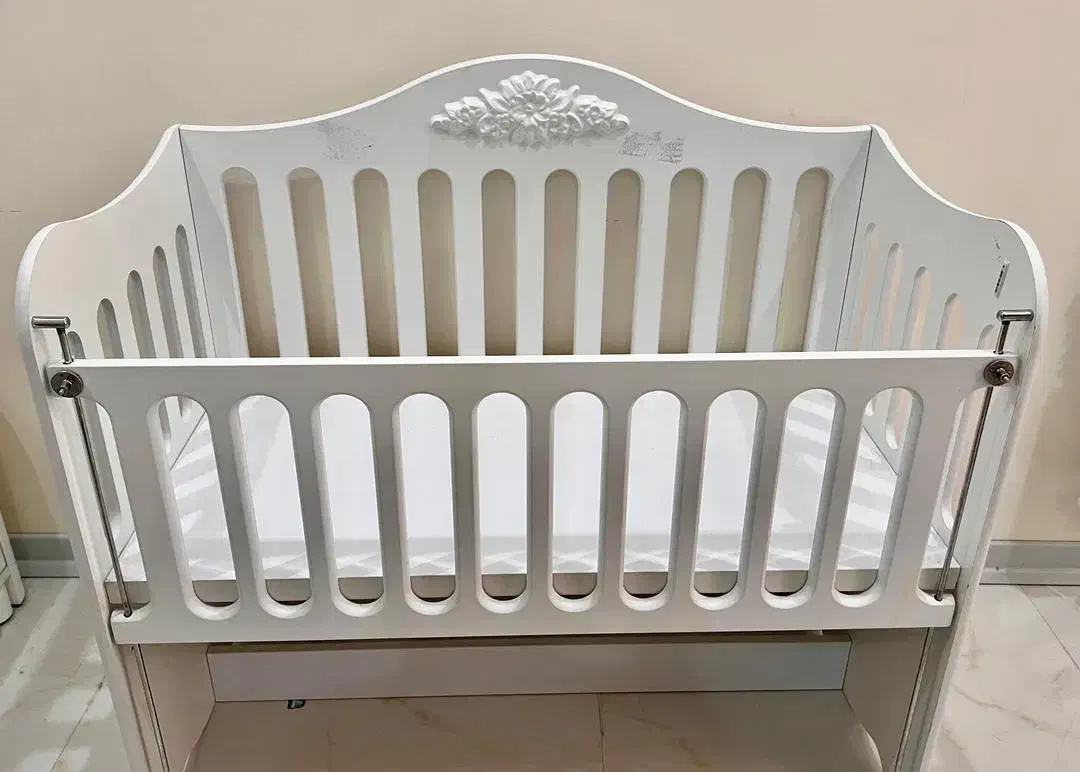 تخت بچه کنار مادر ثابت|تخت و صندلی بچه|اهواز, کوروش|دیوار