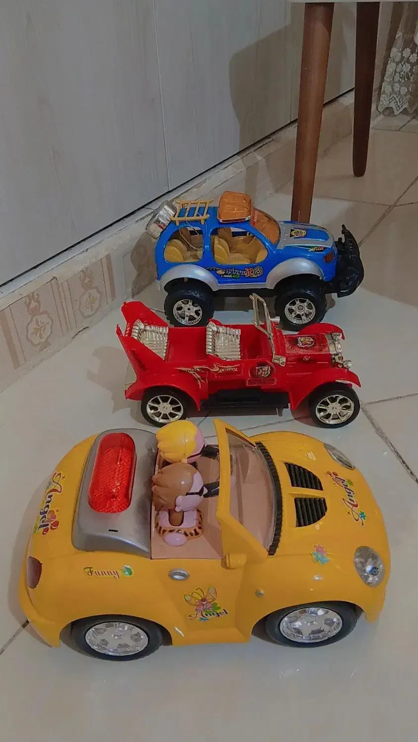 ماشین اسباب بازی هر سه باهم|اسباب‌بازی بچه|اسلام‌شهر, شهرک مفیدی|دیوار