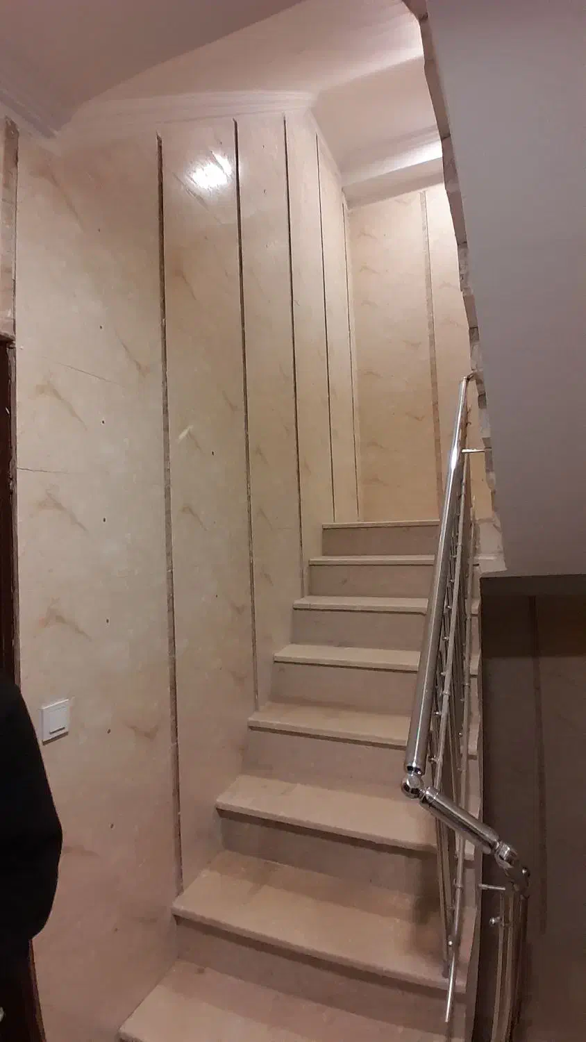 منیریه زهره کرمانی/ ۸۰ متر/ کلید نخورده