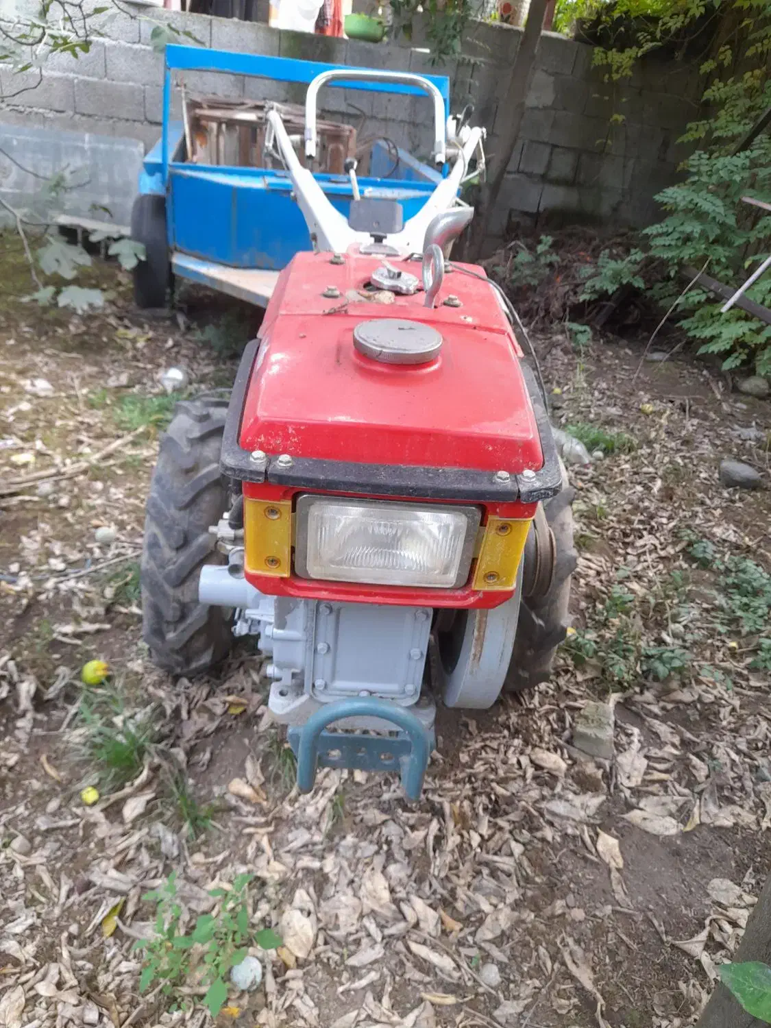 تیلر کشاورزی در حد نو|ماشین‌آلات صنعتی|شاندرمن, |دیوار